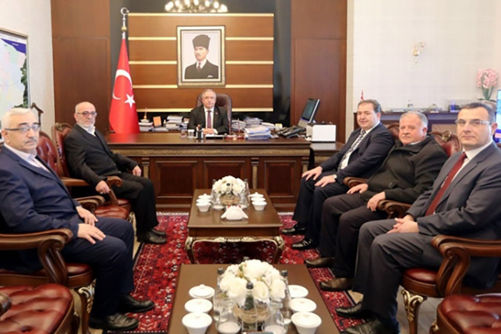 VB Turizm Ynetiminden Vali Nayir'e ziyaret